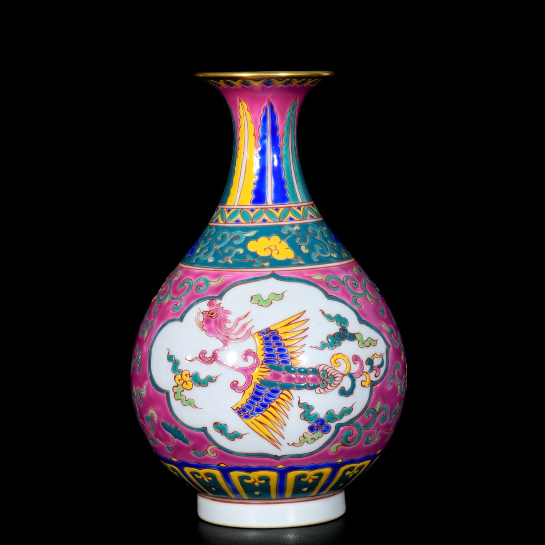 An Exquisite Wucai Painted Gold Lotus,Auspicious Cloud and Phoenix Pattern Vase: An Exquisite Wucai Painted Gold Lotus,Auspicious Cloud and Phoenix Pattern Vase,Ming Dynasty, China,Chenghua Six-character Mark,Size:8.5inx5.1in 