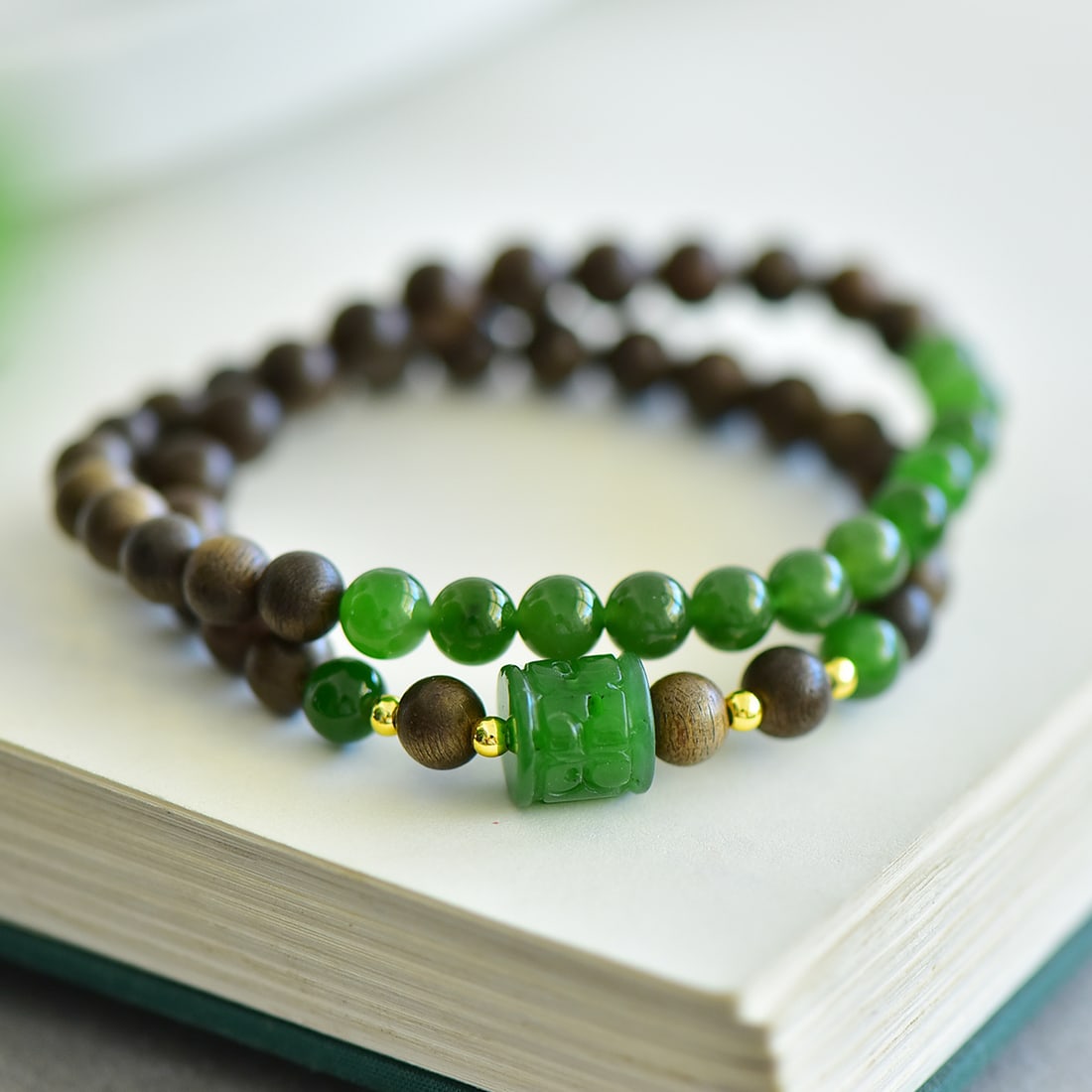 An Exquisite Jasper Eaglewood Bracelets: An Exquisite Jasper Eaglewood Bracelets,Size:6mm 