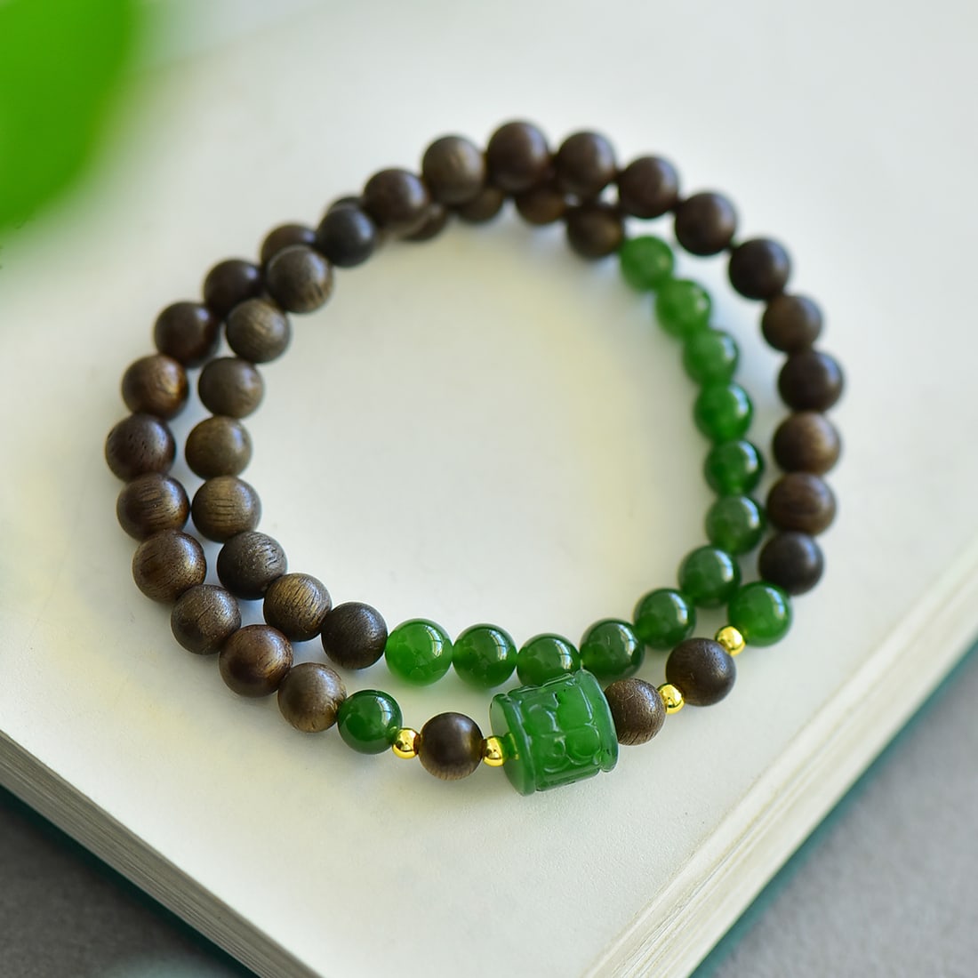 An Exquisite Jasper Eaglewood Bracelets - 5