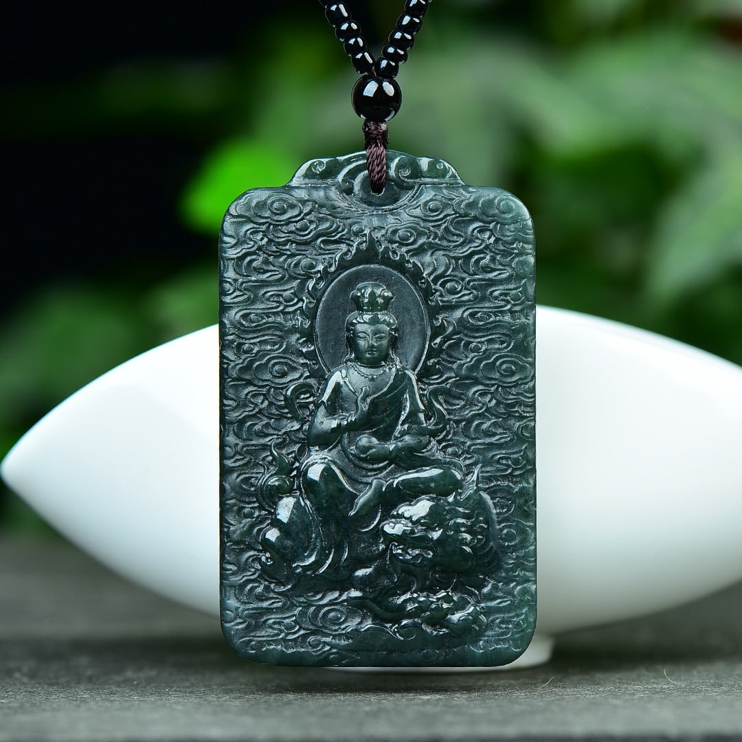 An Exquisite Sapphire Auspicious Cloud,Landscape and Avalokitesvara Pattern Pendant: An Exquisite Sapphire Auspicious Cloud,Landscape and Avalokitesvara Pattern Pendant,Size:40mmx67mm (寓意)寓意吉祥 玉脂温润 