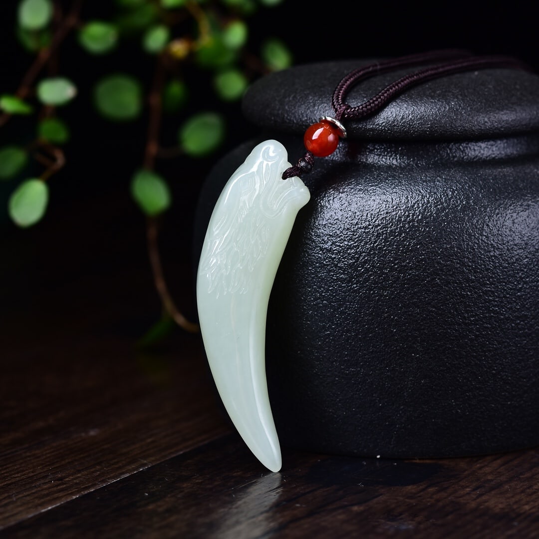 An Exquisite White Jade Pendant: An Exquisite White Jade Pendant,Size:14mmx59mm 白玉吊坠