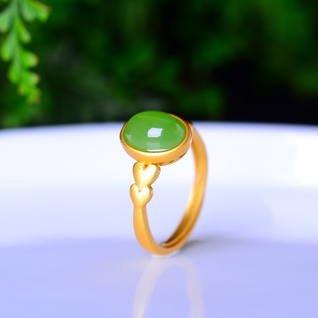 An Exquisite Sterling Silver-Gold Plated Inlaid Jasper Ring: An Exquisite Sterling Silver-Gold Plated Inlaid Jasper Ring,Size:7mmx9mm 纯银镀金镶碧玉戒指