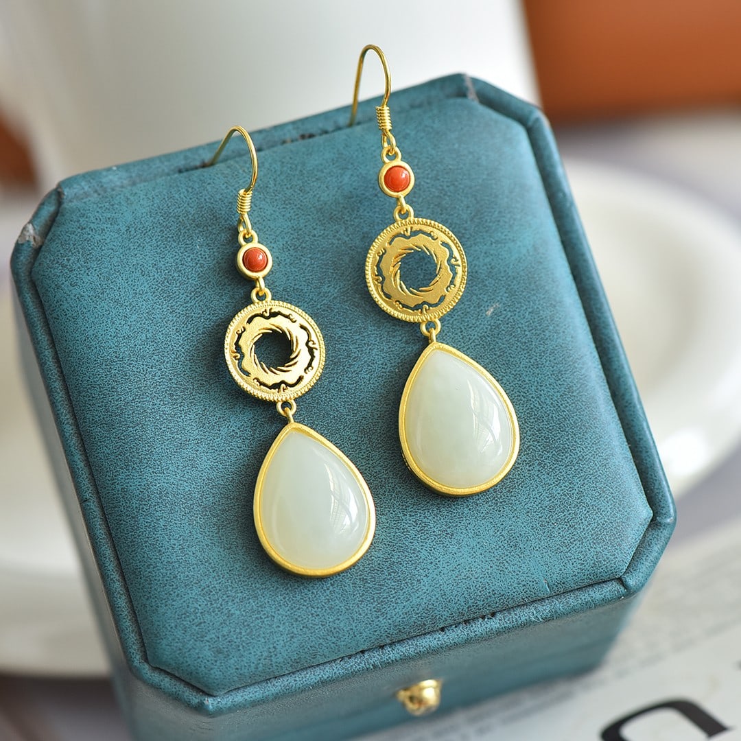 A Pair of Exquisite Sterling Silver-Gold Plated Inlaid White Jade Earrings: A Pair of Exquisite Sterling Silver-Gold Plated Inlaid White Jade Earrings,Size: 14mmx18mm 一对纯银镀金镶白玉耳环