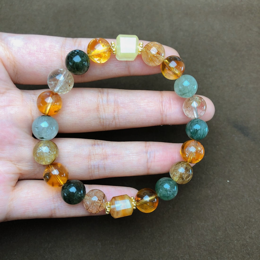 An Exquisite Crystal Bracelets: An Exquisite Crystal Bracelets,Size:9.5mm, Weight:24.8g 水晶手串