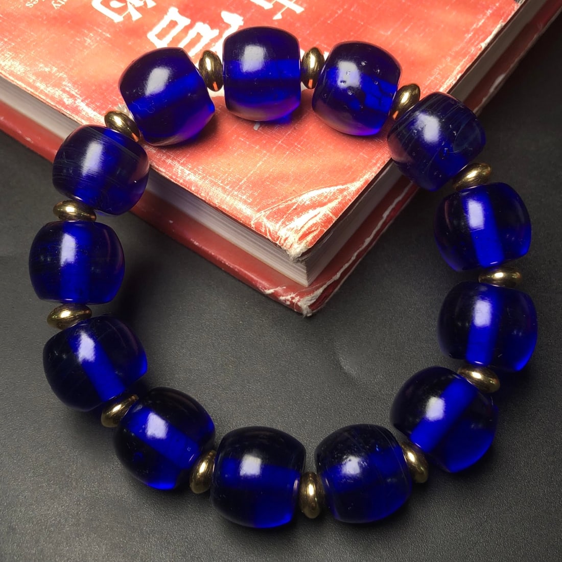 An Exquisite Glass Bracelets - 4