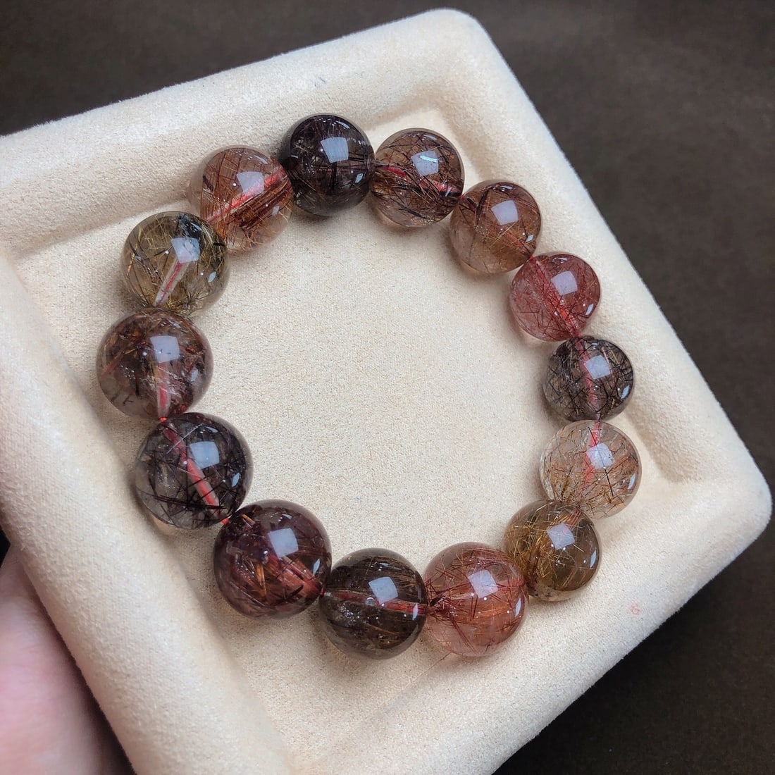 An Exquisite Crystal Bracelets - 9