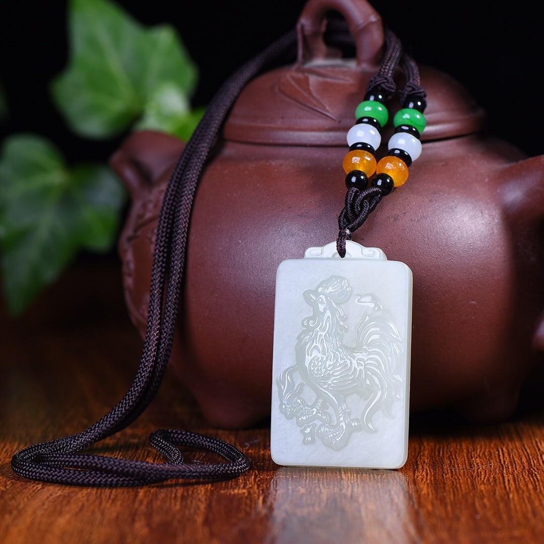 An Exquisite White Jade Rooster Pattern Pendant - 3