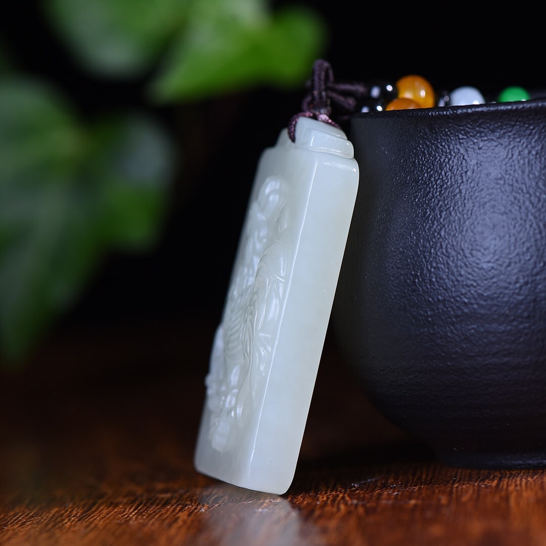 An Exquisite White Jade Rooster Pattern Pendant - 5