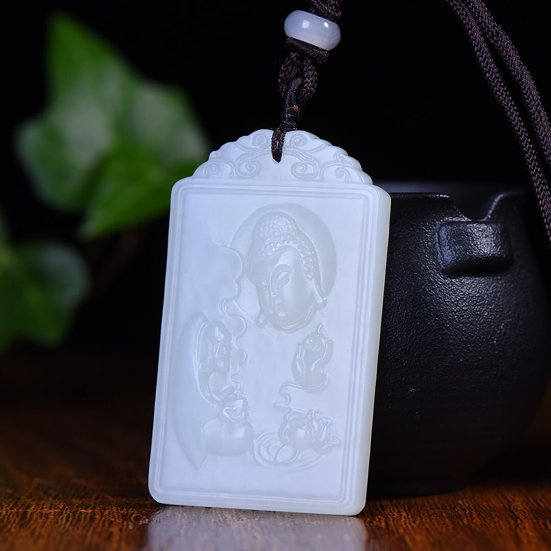 An Exquisite White Jade Buddha Pattern Pendant - 3