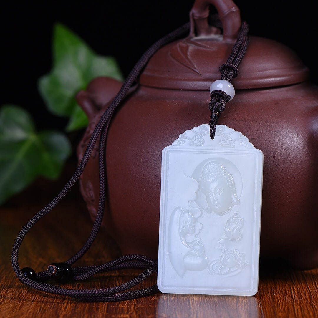 An Exquisite White Jade Buddha Pattern Pendant - 5