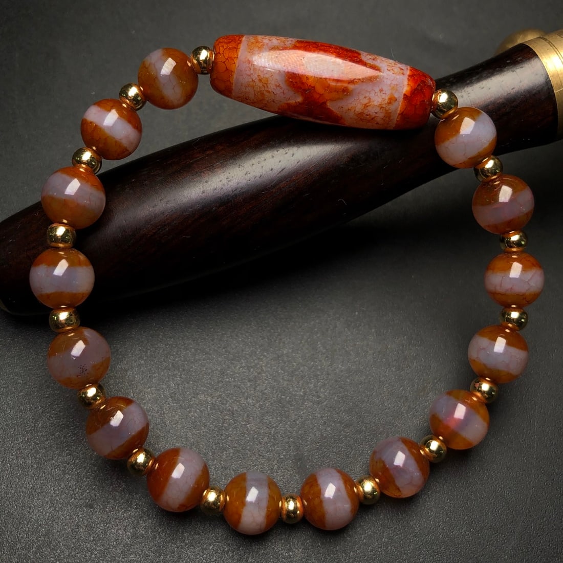 An Exquisite Agate Bracelets - 3