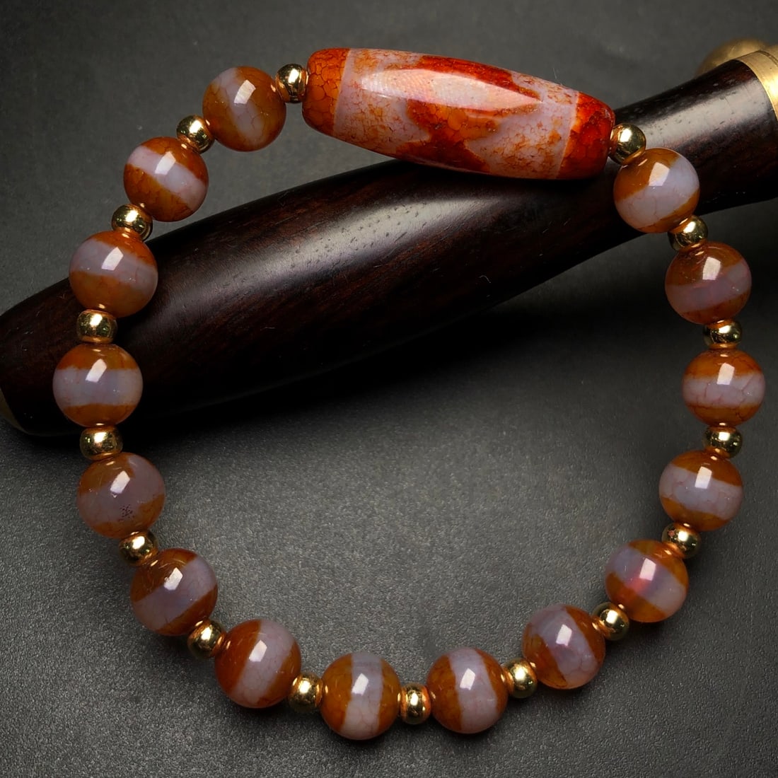 An Exquisite Agate Bracelets - 5
