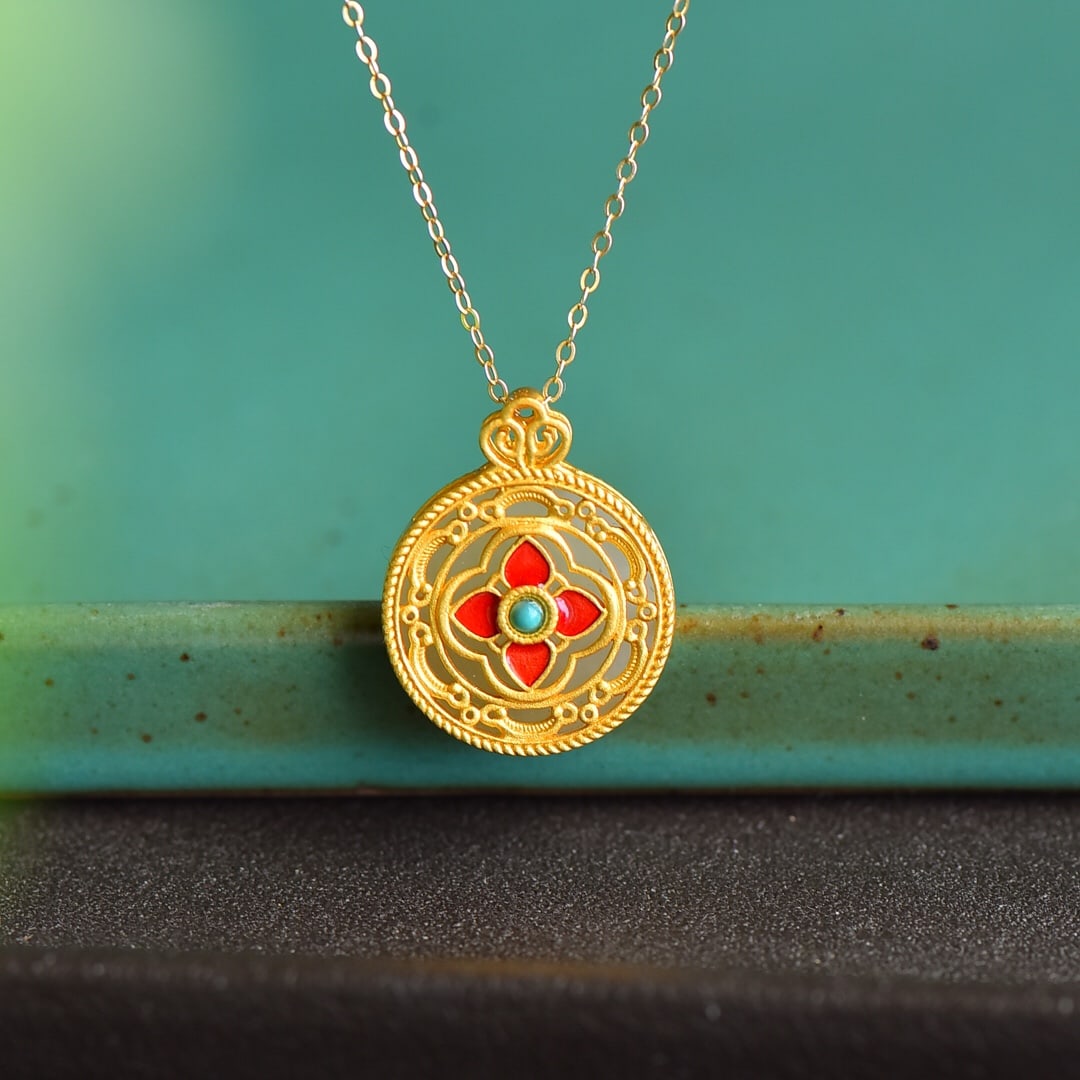 An Exquisite Sterling Silver-Gold Plated Inlaid White Jade Pendant: An Exquisite Sterling Silver-Gold Plated Inlaid White Jade Pendant 纯银镀金镶白玉吊坠