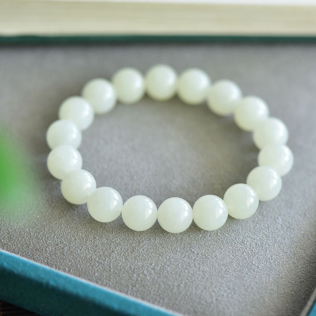 An Exquisite White Jade Bracelets: An Exquisite White Jade Bracelets,Size:10mm 白玉手串