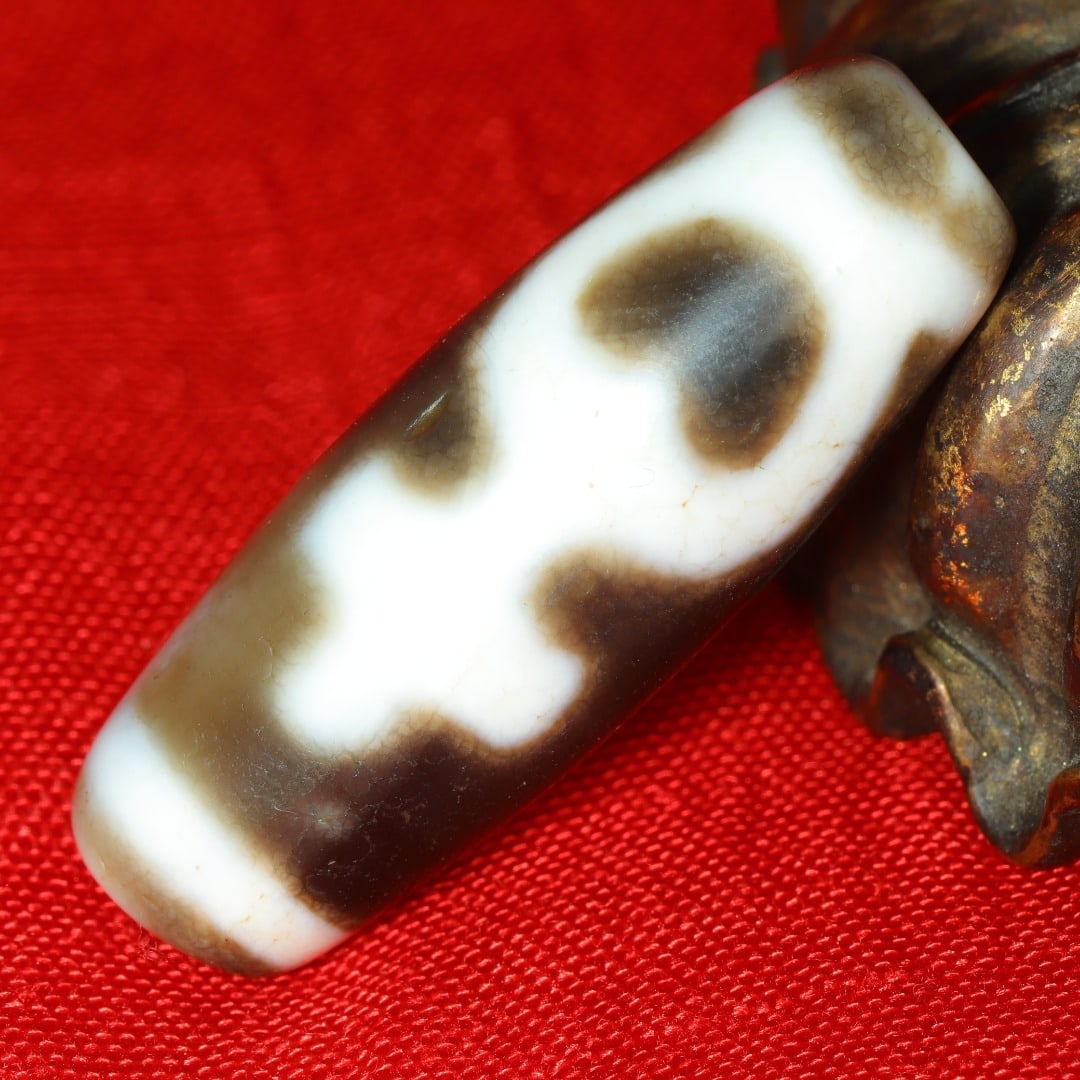 An Exquisite Dzi Bead Pendant - 4