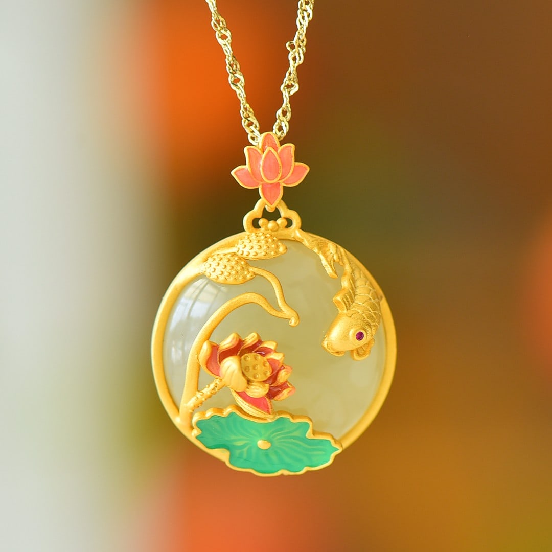 An Exquisite Sterling Silver-Gold Plated Inlaid White Jade Pendant: An Exquisite Sterling Silver-Gold Plated Inlaid White Jade Pendant 纯银镀金镶白玉吊坠