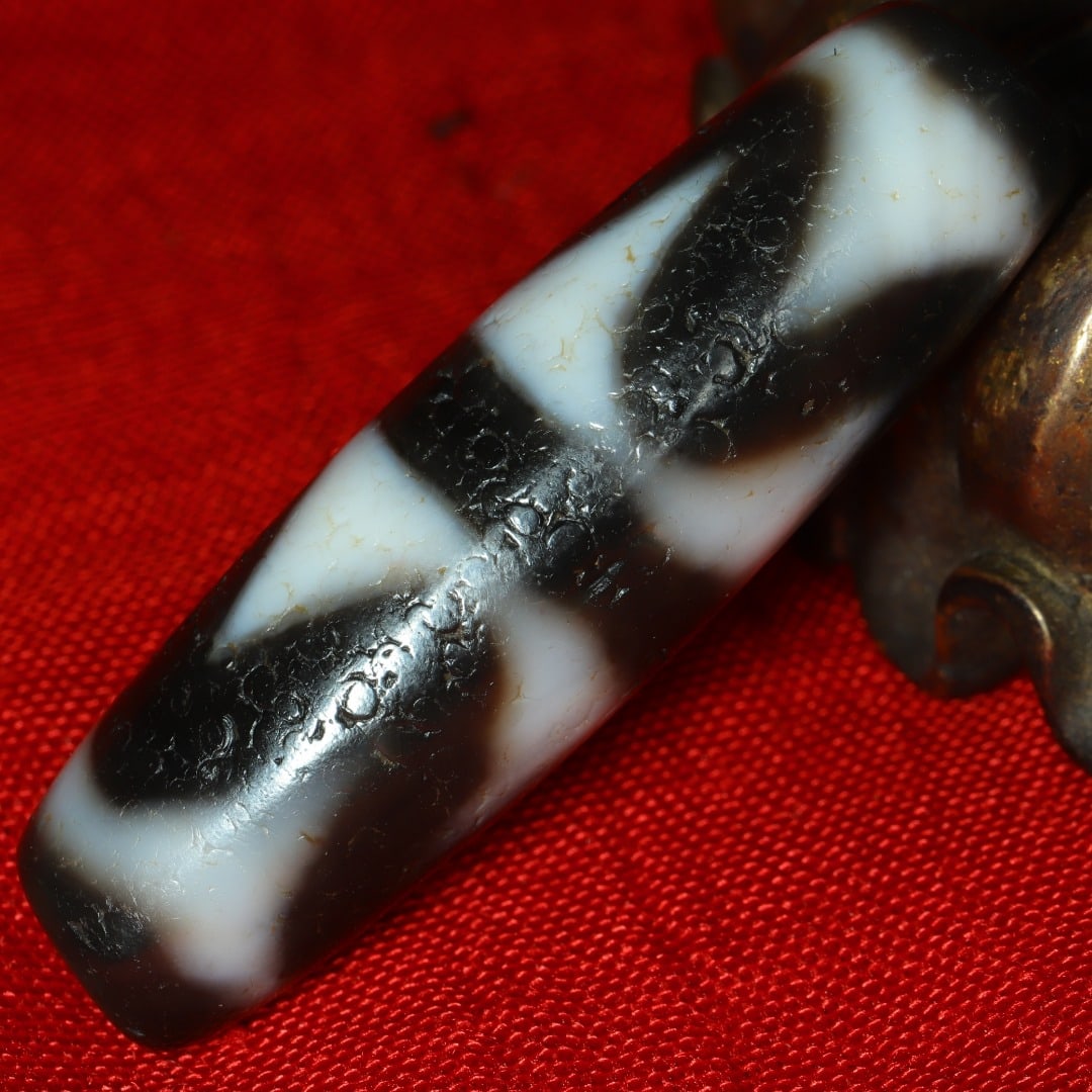 An Exquisite Dzi Bead Pendant - 3