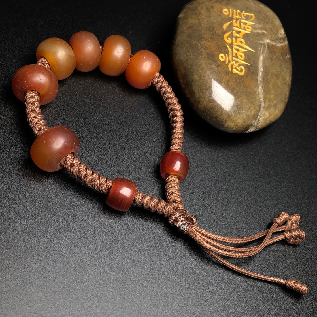 An Exquisite Agate Bracelets - 4