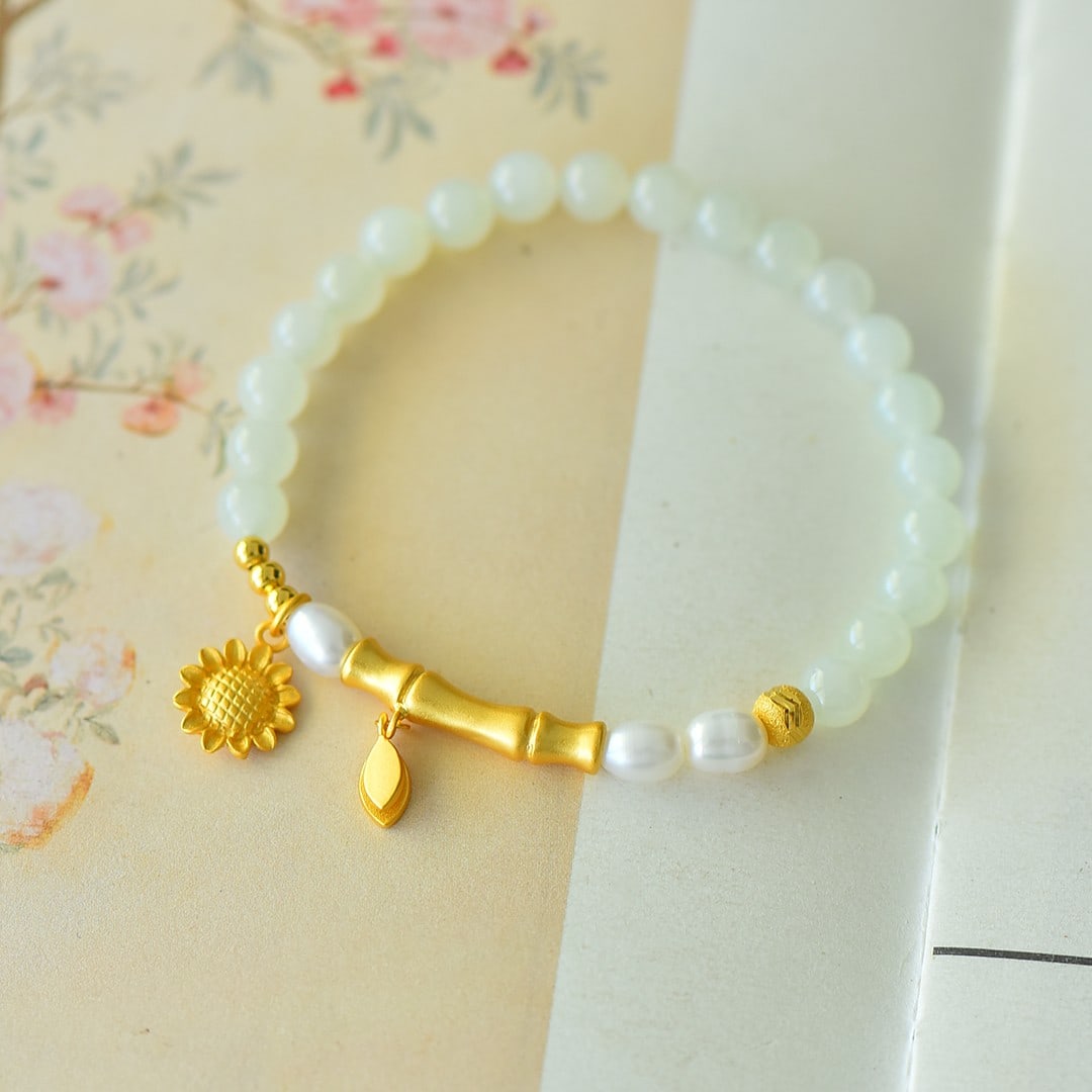 An Exquisite Sterling Silver-Gold Plated Inlaid White Jade Bracelet,Inlaid Pearl: An Exquisite Sterling Silver-Gold Plated Inlaid White Jade Bracelet,Inlaid Pearl,Size:6mm 纯银镀金镶白玉手链,嵌珍珠