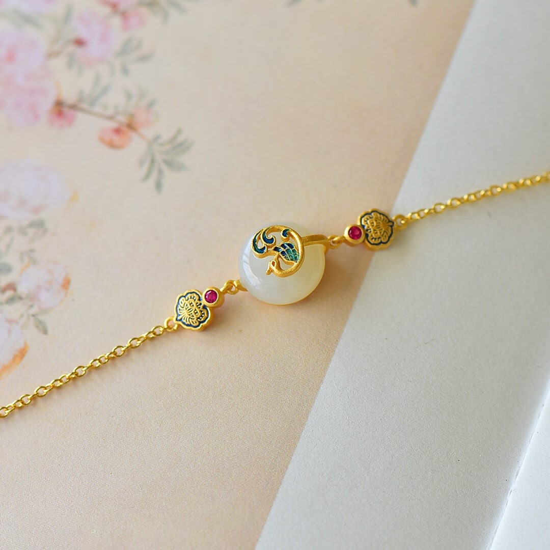 An Exquisite Sterling Silver-Gold Plated Inlaid White Jade Enamel Bracelet: An Exquisite Sterling Silver-Gold Plated Inlaid White Jade Enamel Bracelet,Size:12mmx12mm 纯银镀金镶白玉珐琅手链