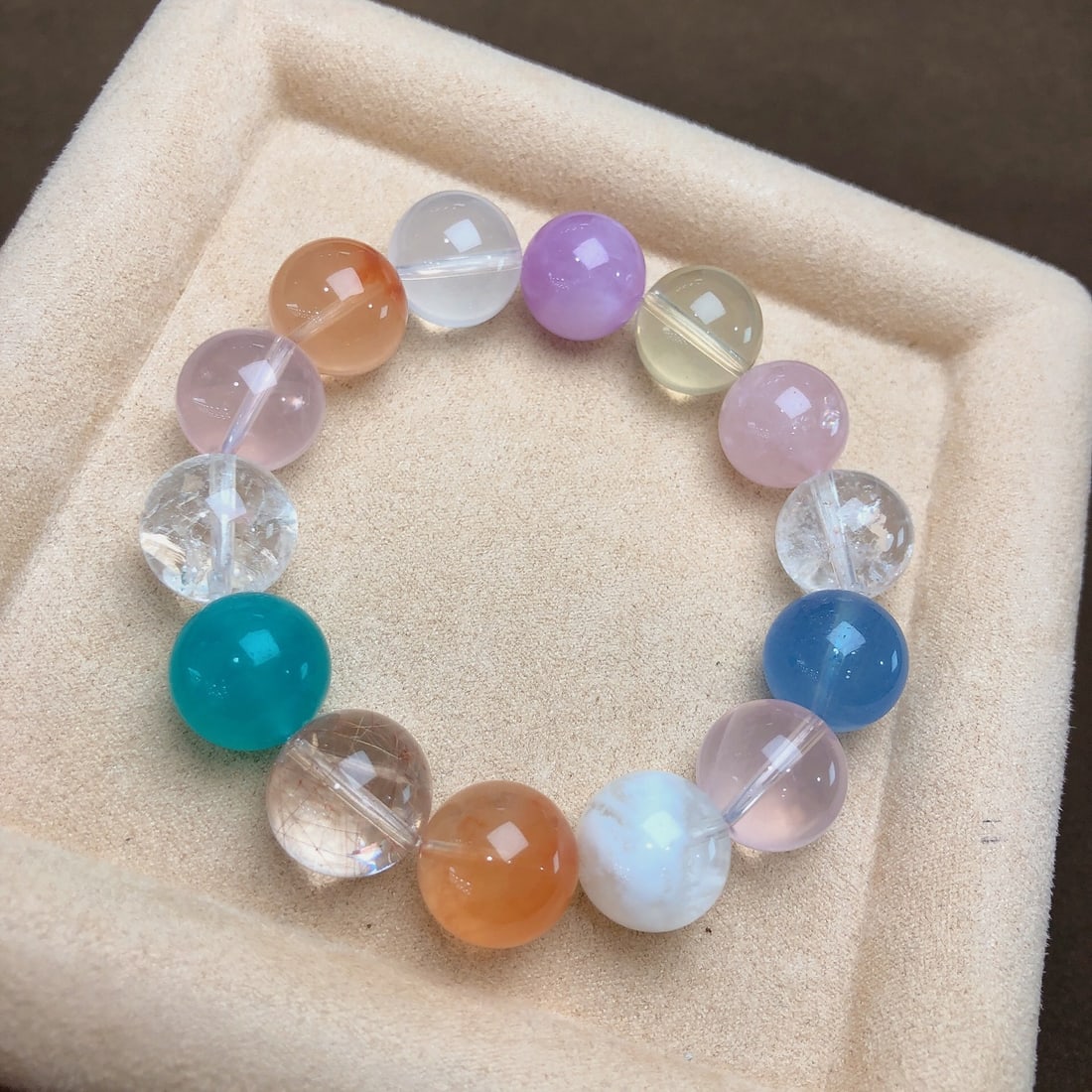 An Exquisite Crystal Bracelets - 9