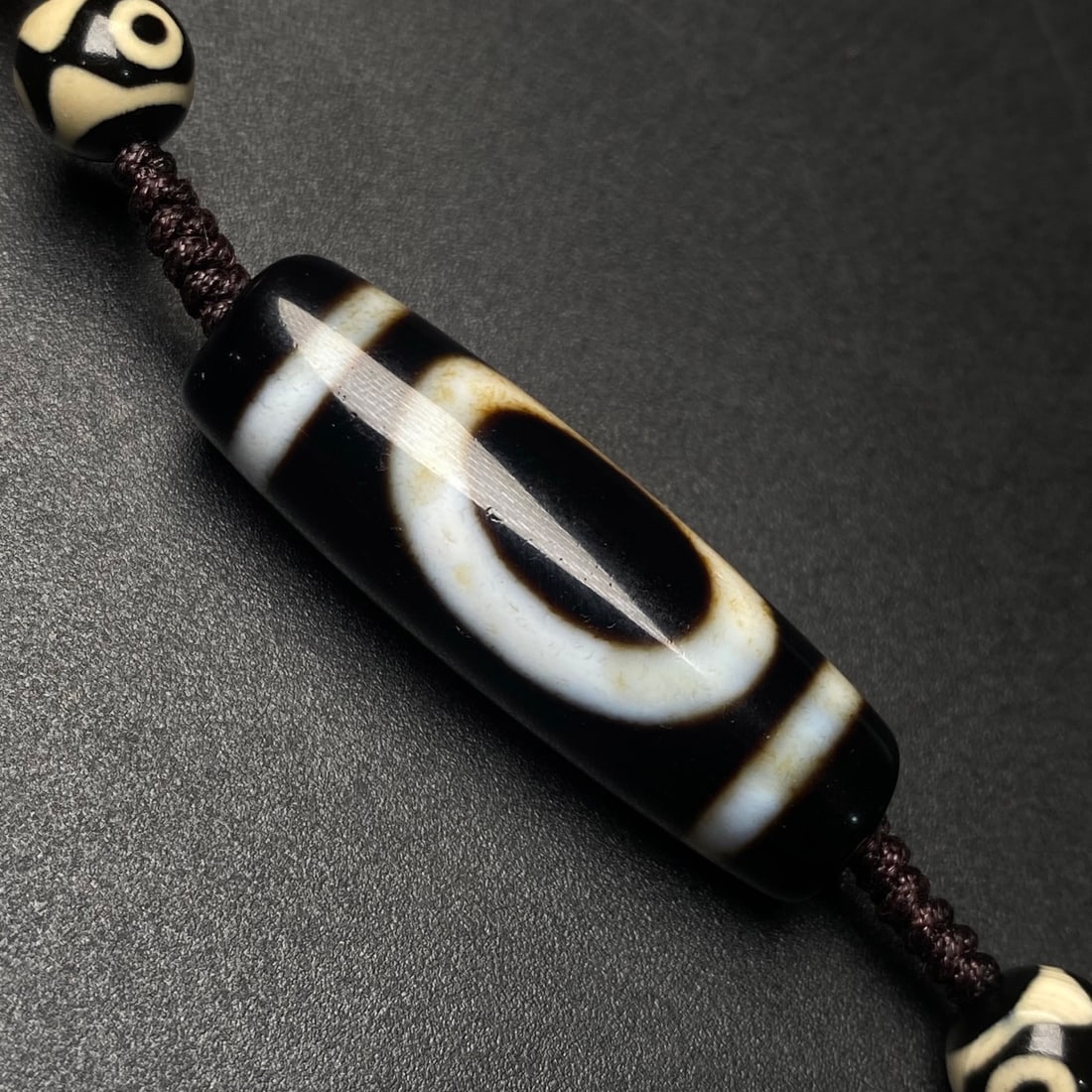 An Exquisite Dzi Bead Necklace - 5