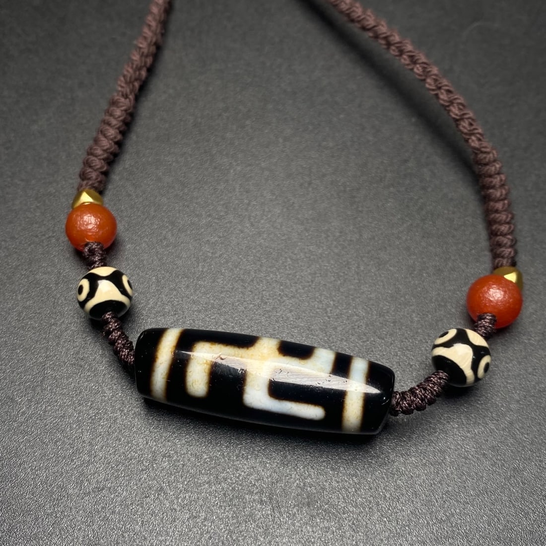 An Exquisite Dzi Bead Necklace - 7