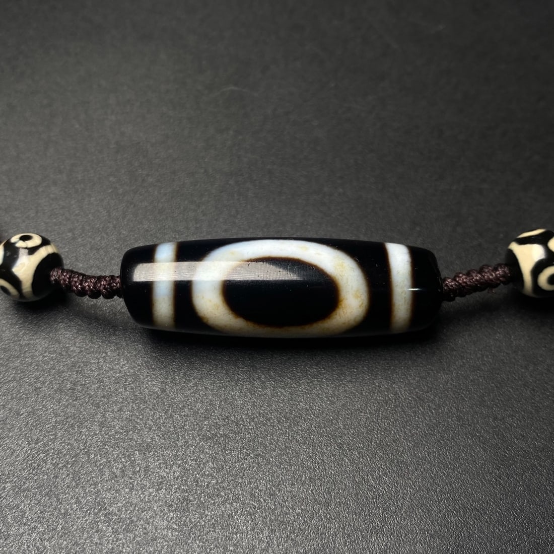 An Exquisite Dzi Bead Necklace - 8