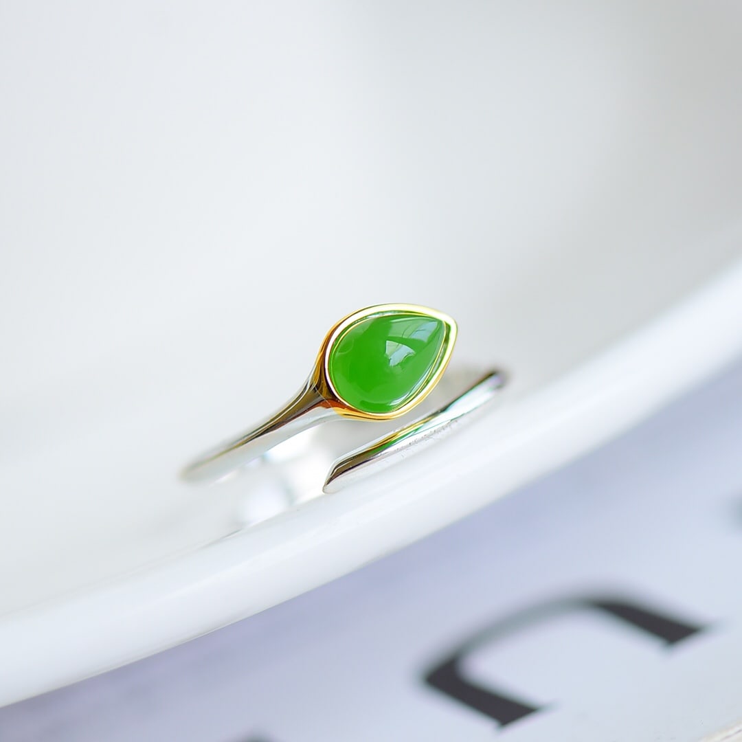 An Exquisite Sterling Silver Inlaid Jasper Ring (1 of 5)