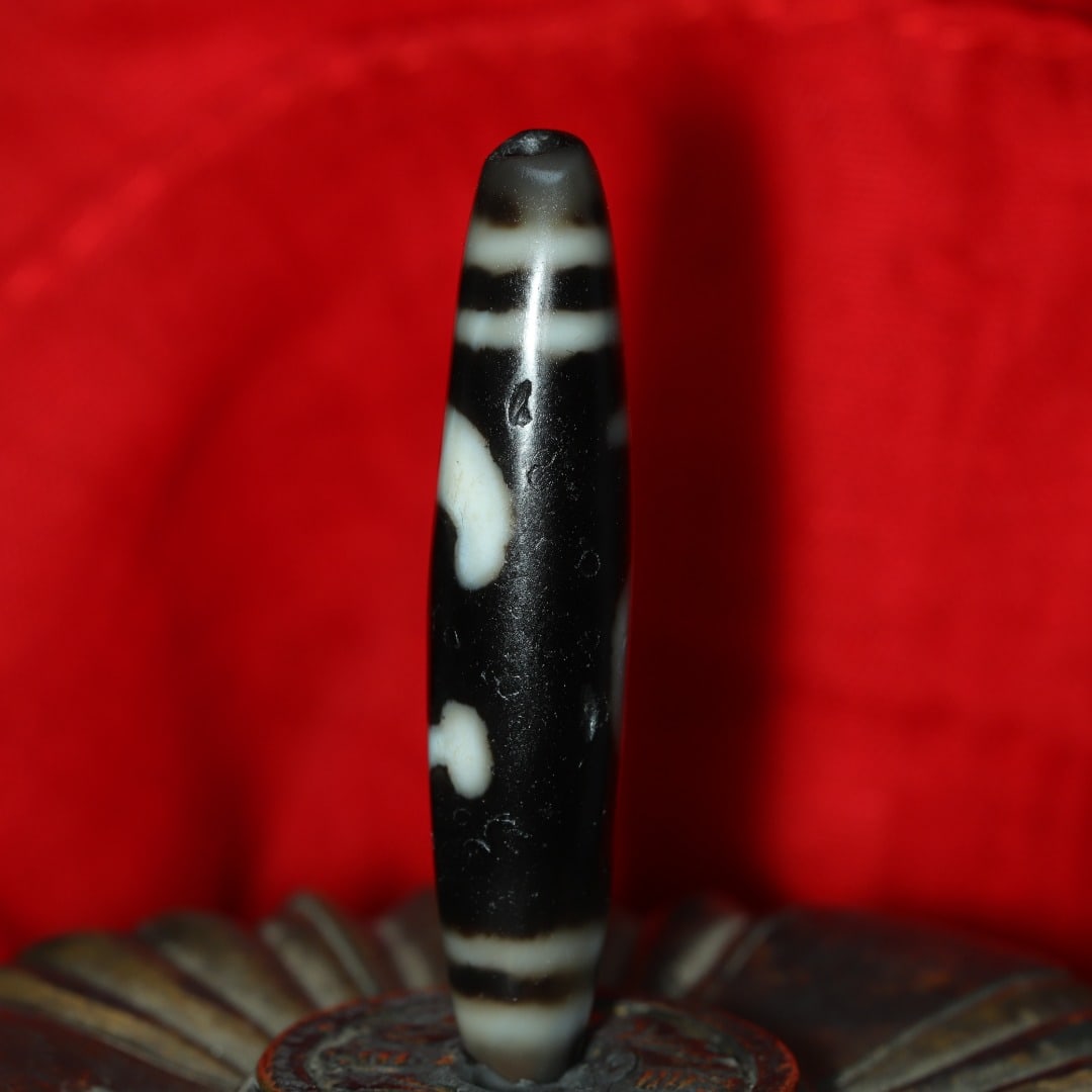 An Exquisite Dzi Bead Pendant - 2