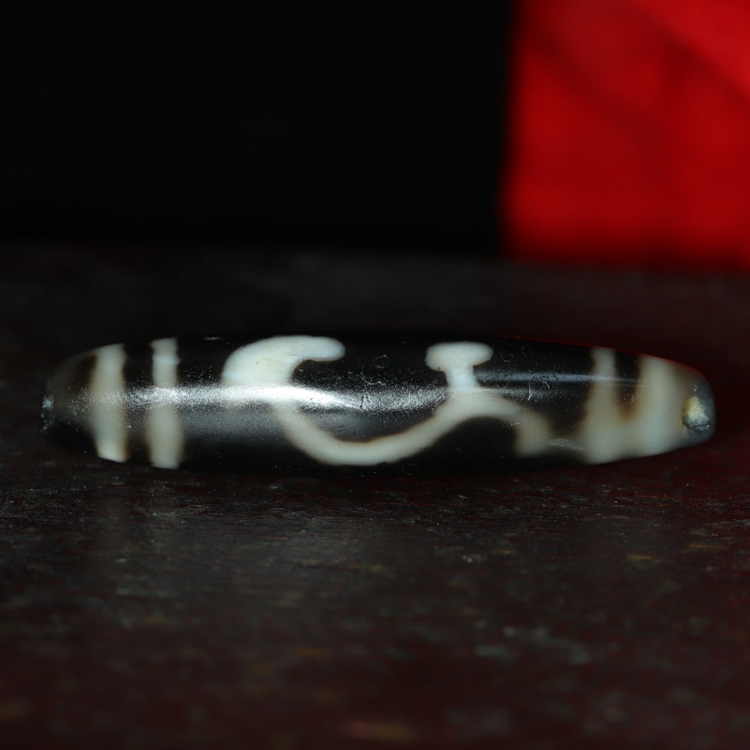 An Exquisite Dzi Bead Pendant - 5