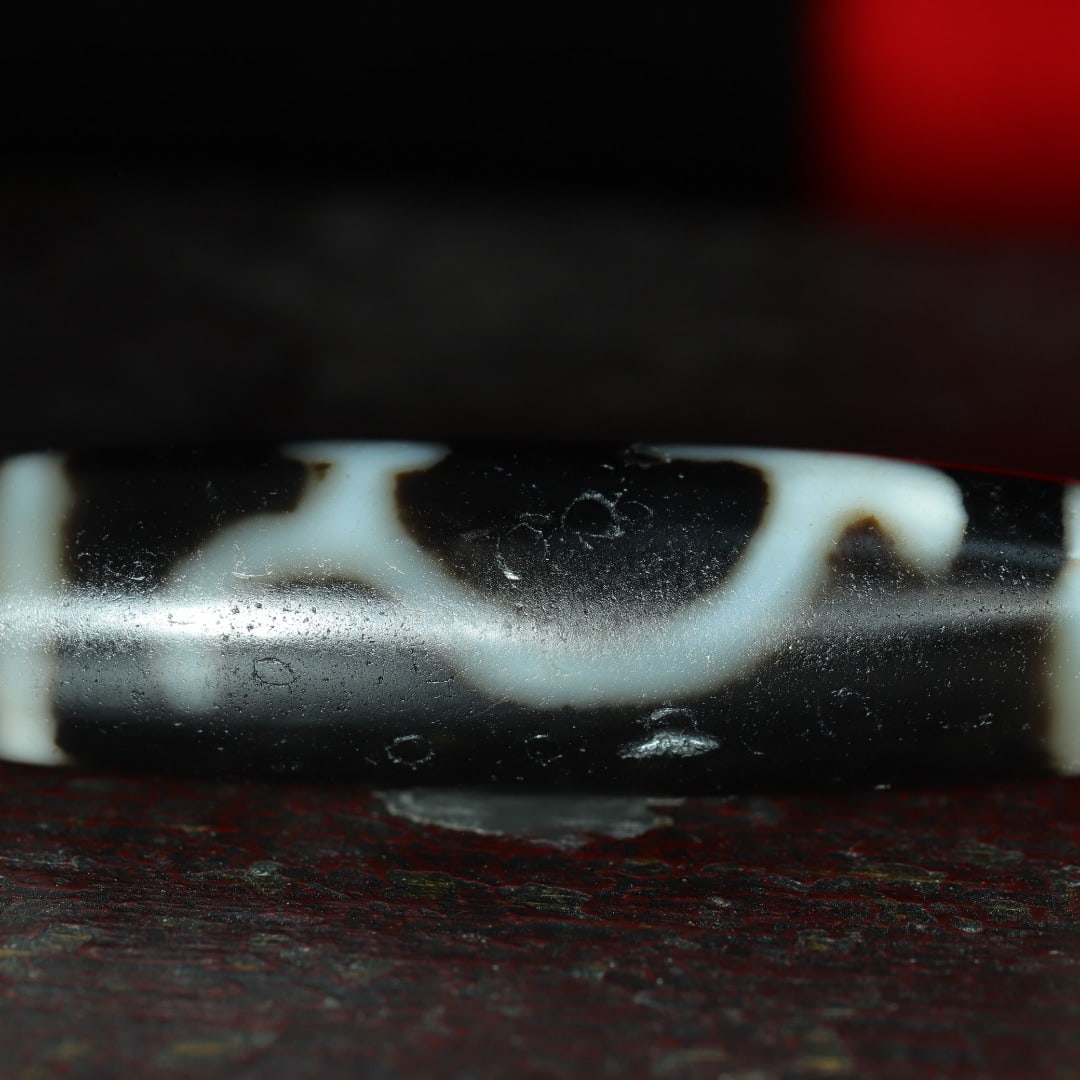 An Exquisite Dzi Bead Pendant - 8