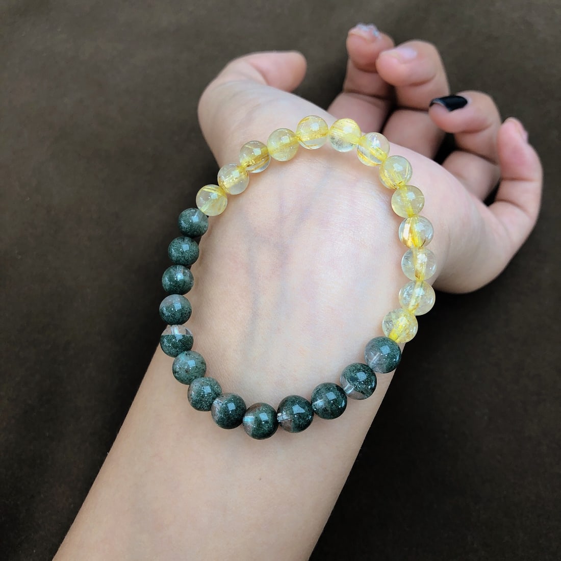 An Exquisite Crystal Bracelets - 2