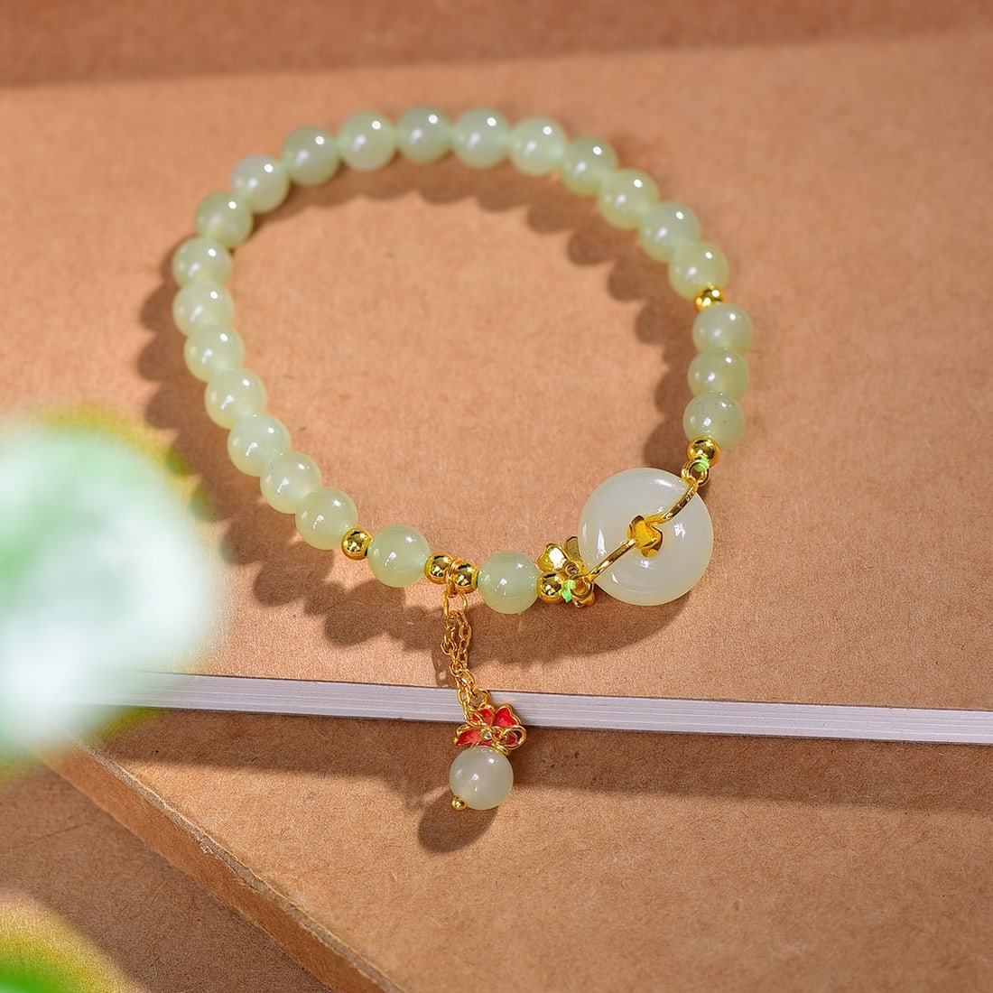 An Exquisite Greenish Jade Bracelets - 5