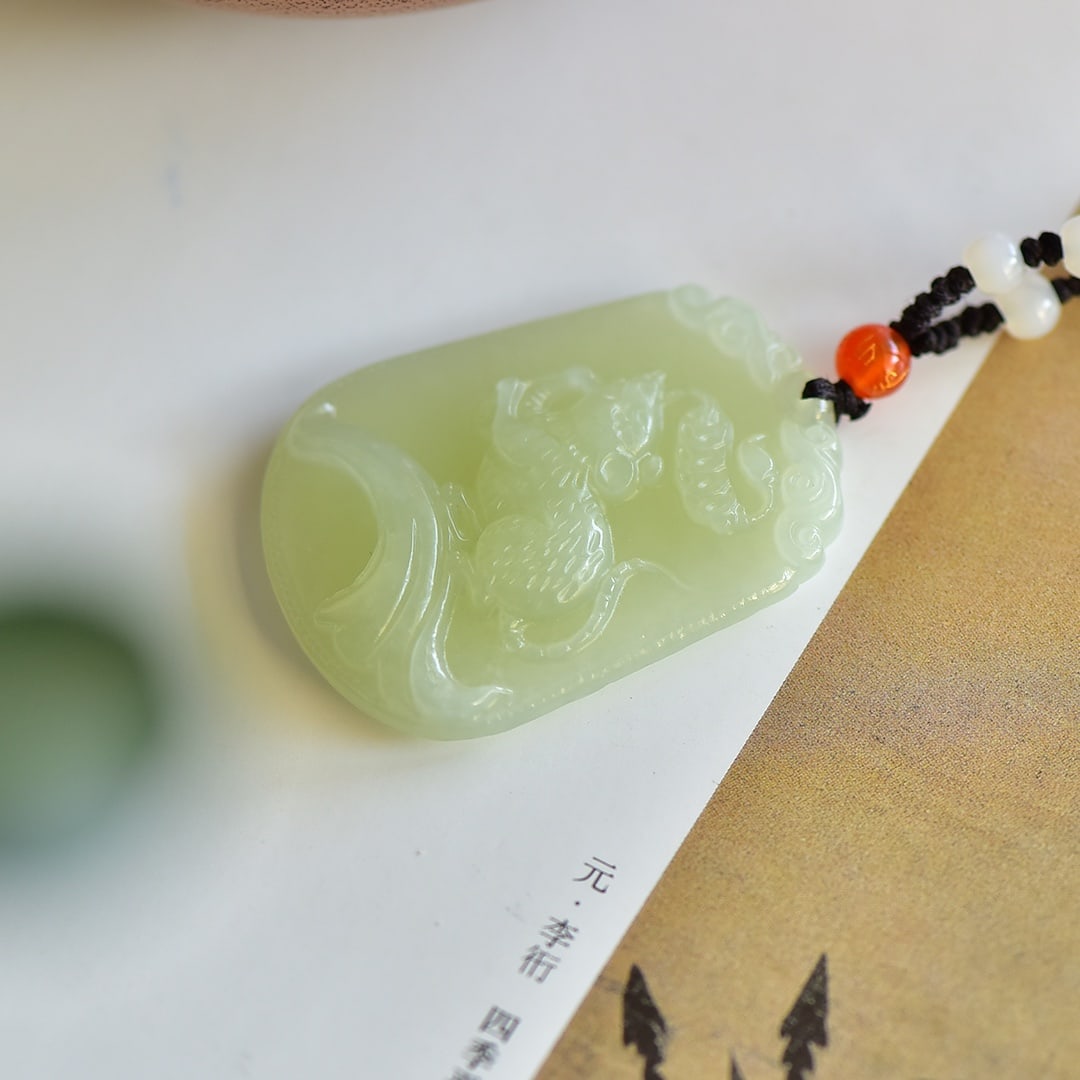 An Exquisite White Jade Mouse Pattern Pendant - 2