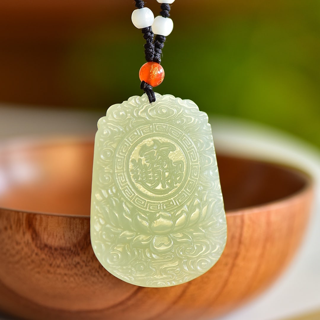 An Exquisite White Jade Mouse Pattern Pendant - 5