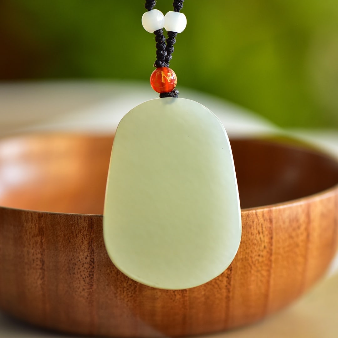 An Exquisite White Jade Pig Pattern Pendant - 5