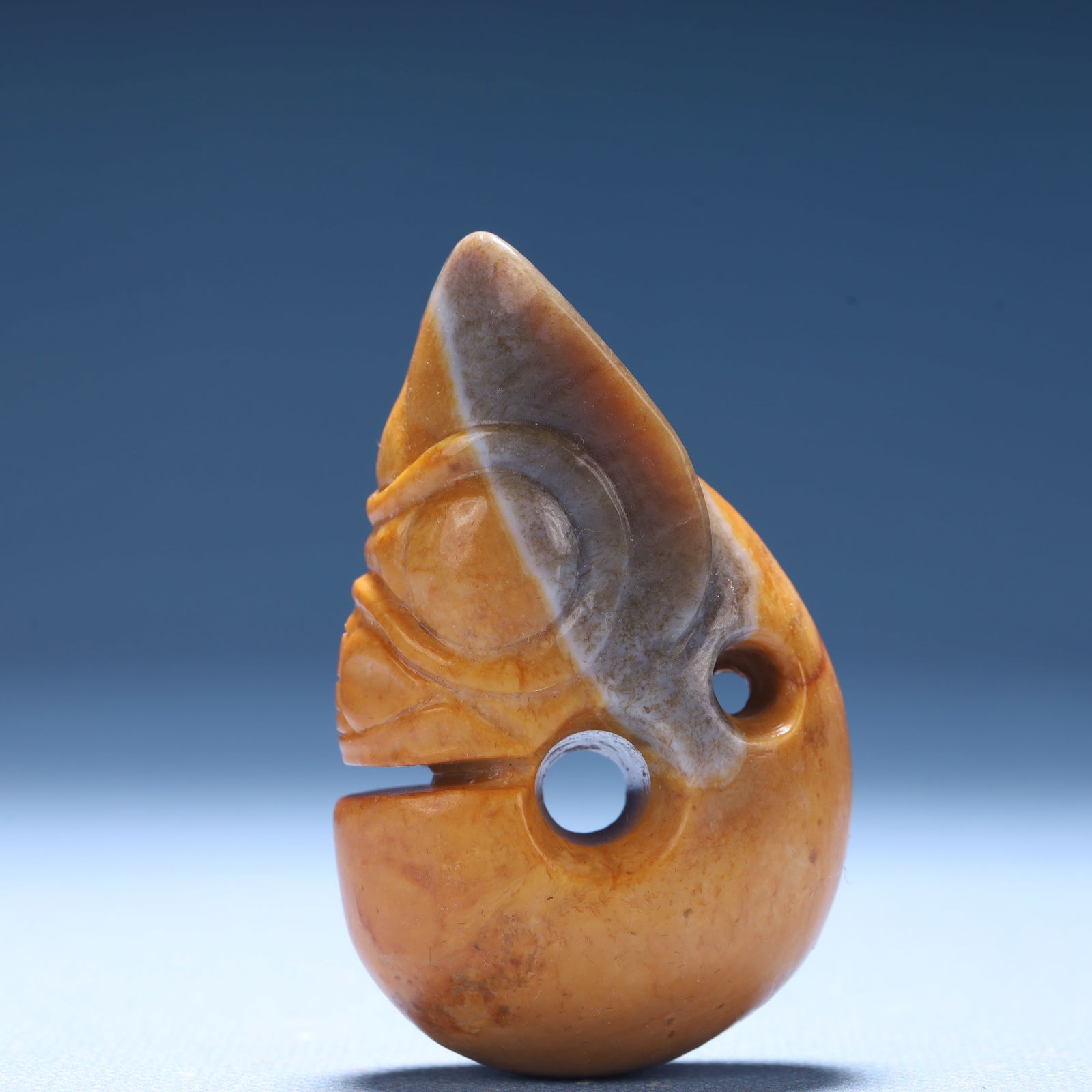 An Archaic Hongshan Culture Yellow Jade Pig and Dragon Pendant: An Archaic Hongshan Culture Yellow Jade Pig and Dragon Pendant,Ancient Time,China,Size:1.5inx1inx2.5in,Weight:87.5g 红山文化黄玉猪龙挂件,