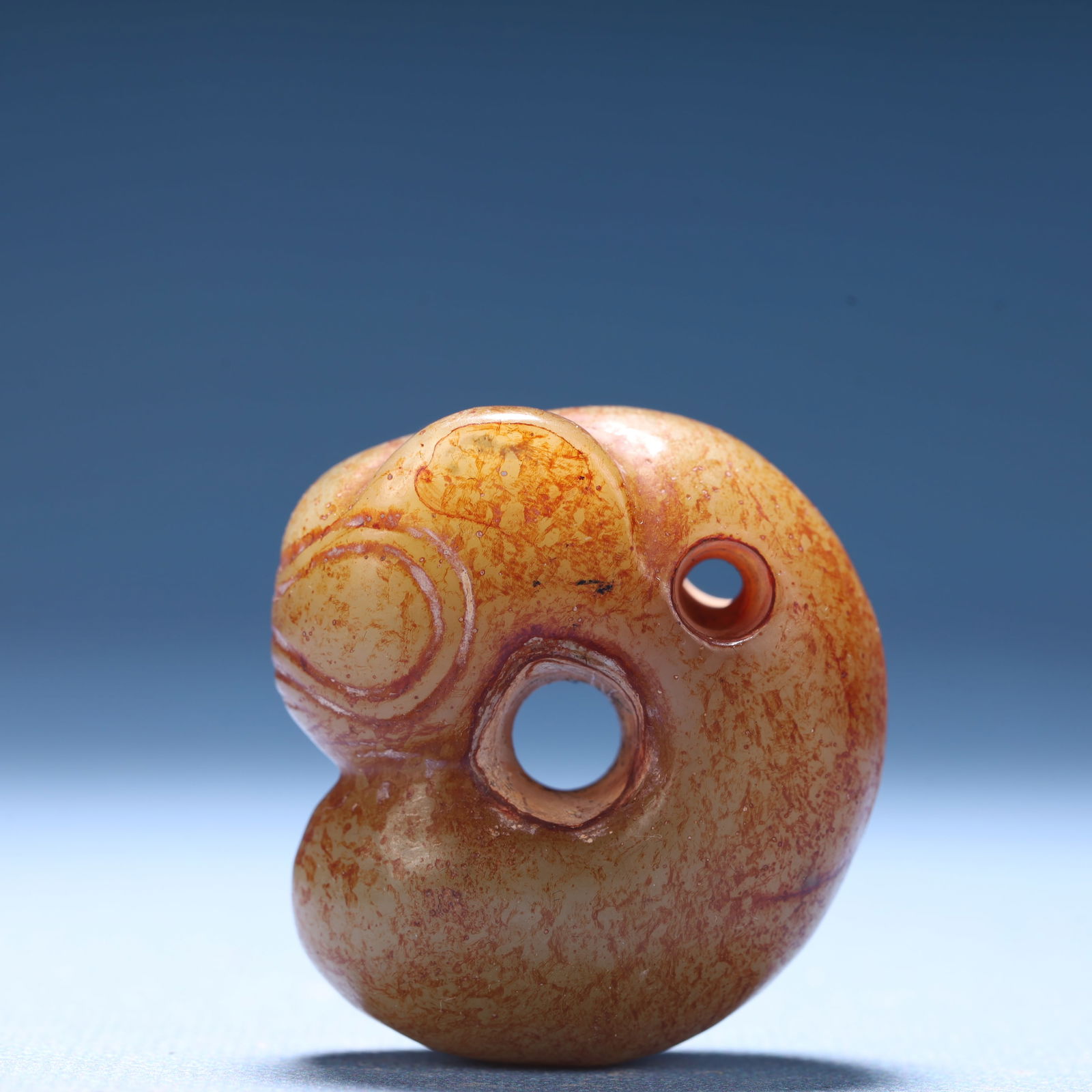 An Archaic Hongshan Culture Yellow Jade Pig and Dragon Pendant: An Archaic Hongshan Culture Yellow Jade Pig and Dragon Pendant,Ancient Time,China,Size:1.4inx0.9inx1.6in,Weight:61.4g 红山文化黄玉猪龙挂件,&