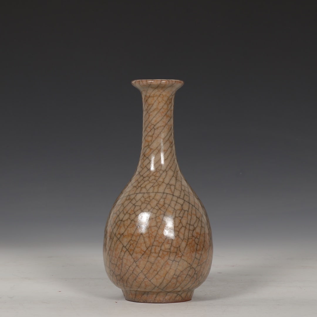 An Exquisite Ge yao Yellow Glazed Vase - 2