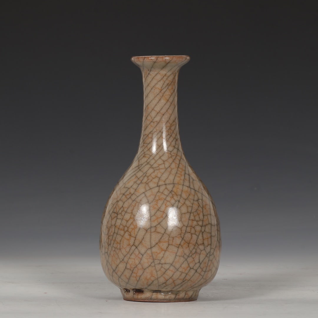 An Exquisite Ge yao Yellow Glazed Vase - 5