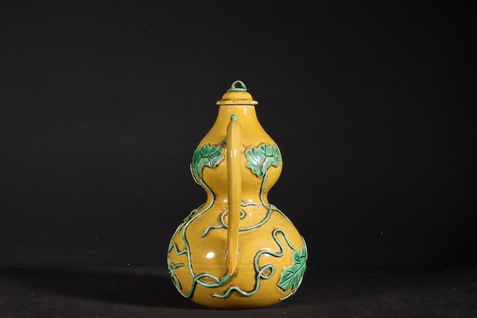 An Exquisite Yellow Glazed Lotus Pattern Gourd-Shaped Pot - 3
