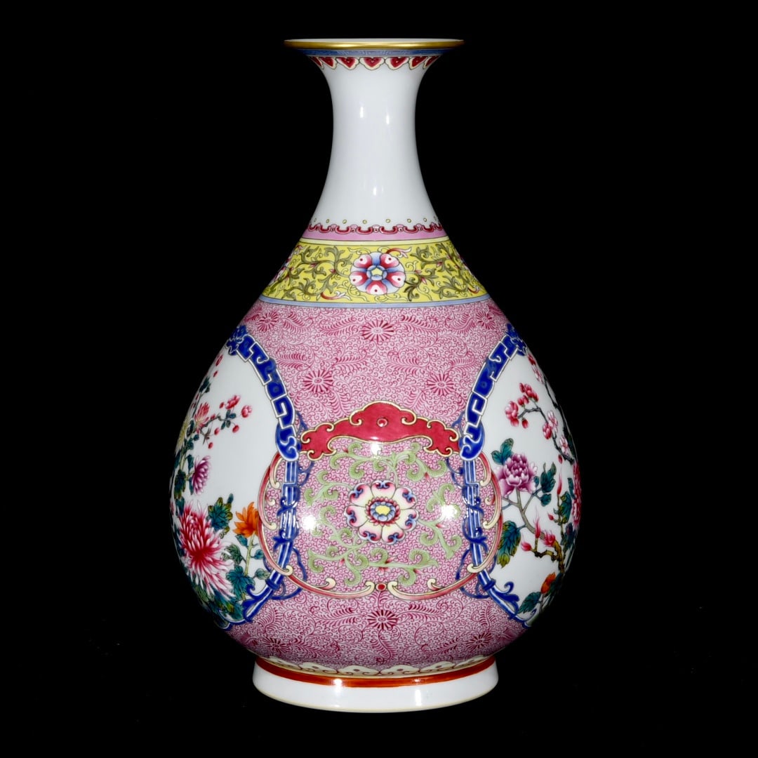 An Exquisite Enamel Flower Pattern Vase - 2