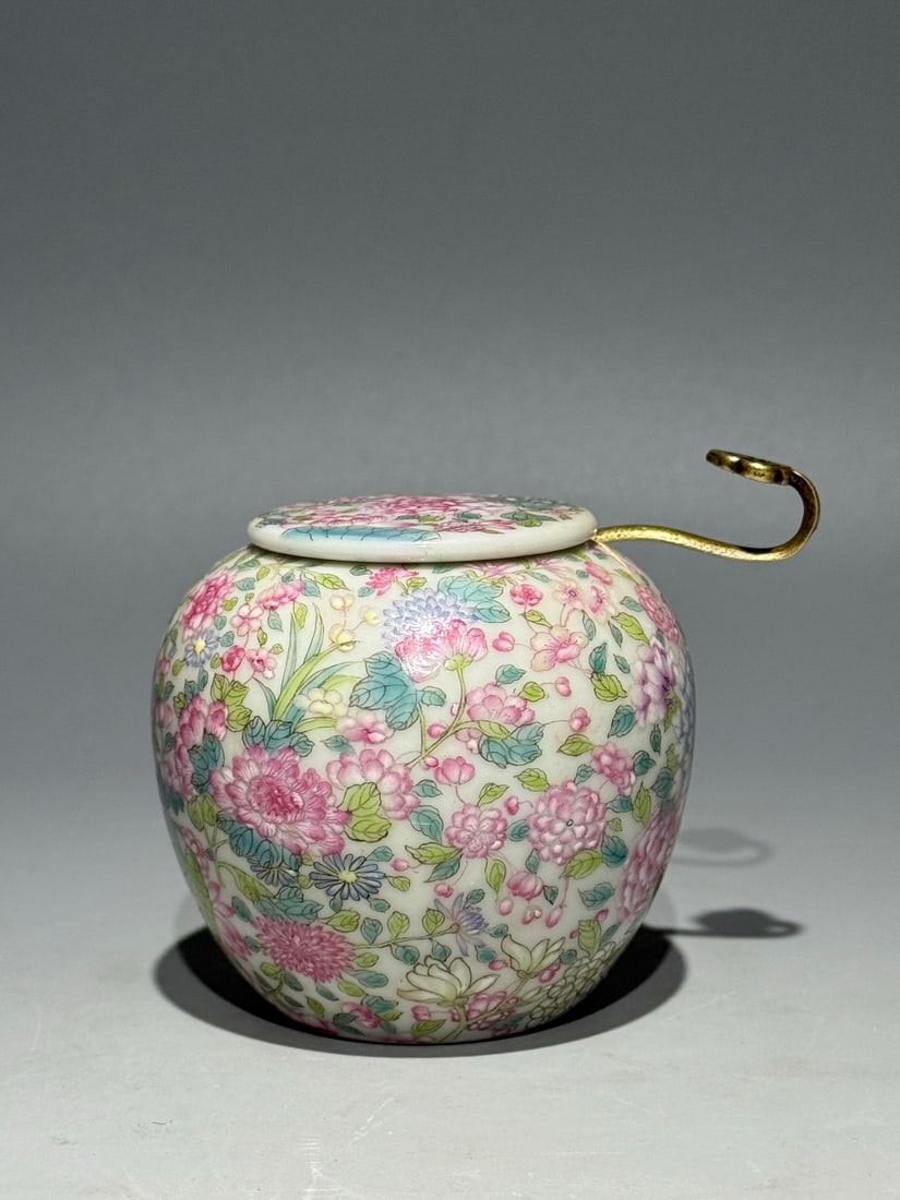 An Exquisite Famille-Rose Flower Pattern Tea Caddy (1 of 8)