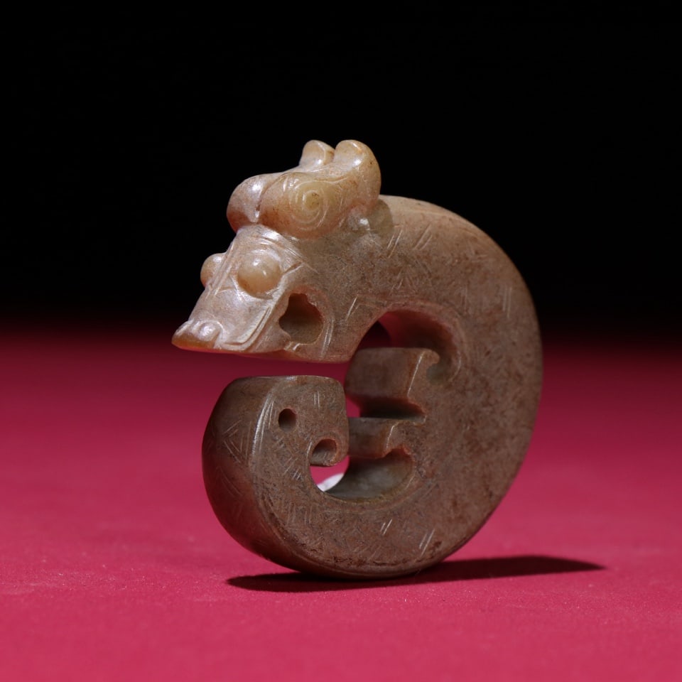 An Exquisite White Jade Dragon Pattern Pendant - 7