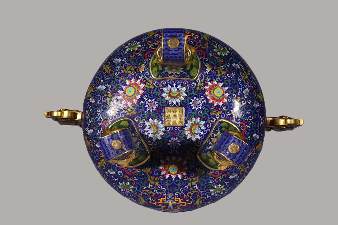 A Pair of Huge Cloisonne Enamel Lotus Pattern Dragon-Ears and Beast Legs Censers - 8