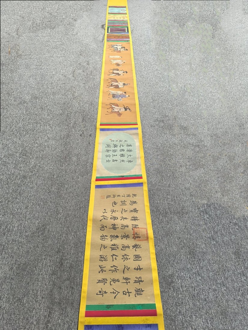 A Chinese Hand Scroll Ink Painting of Character and Story on Silk: A Chinese Hand Scroll Ink Painting of Character and Story on Silk,Song Huizong,Size:(entirety)14.8inx275.6in,(Without frame)12.6inx74.2in 一幅中国水墨绢ੑ