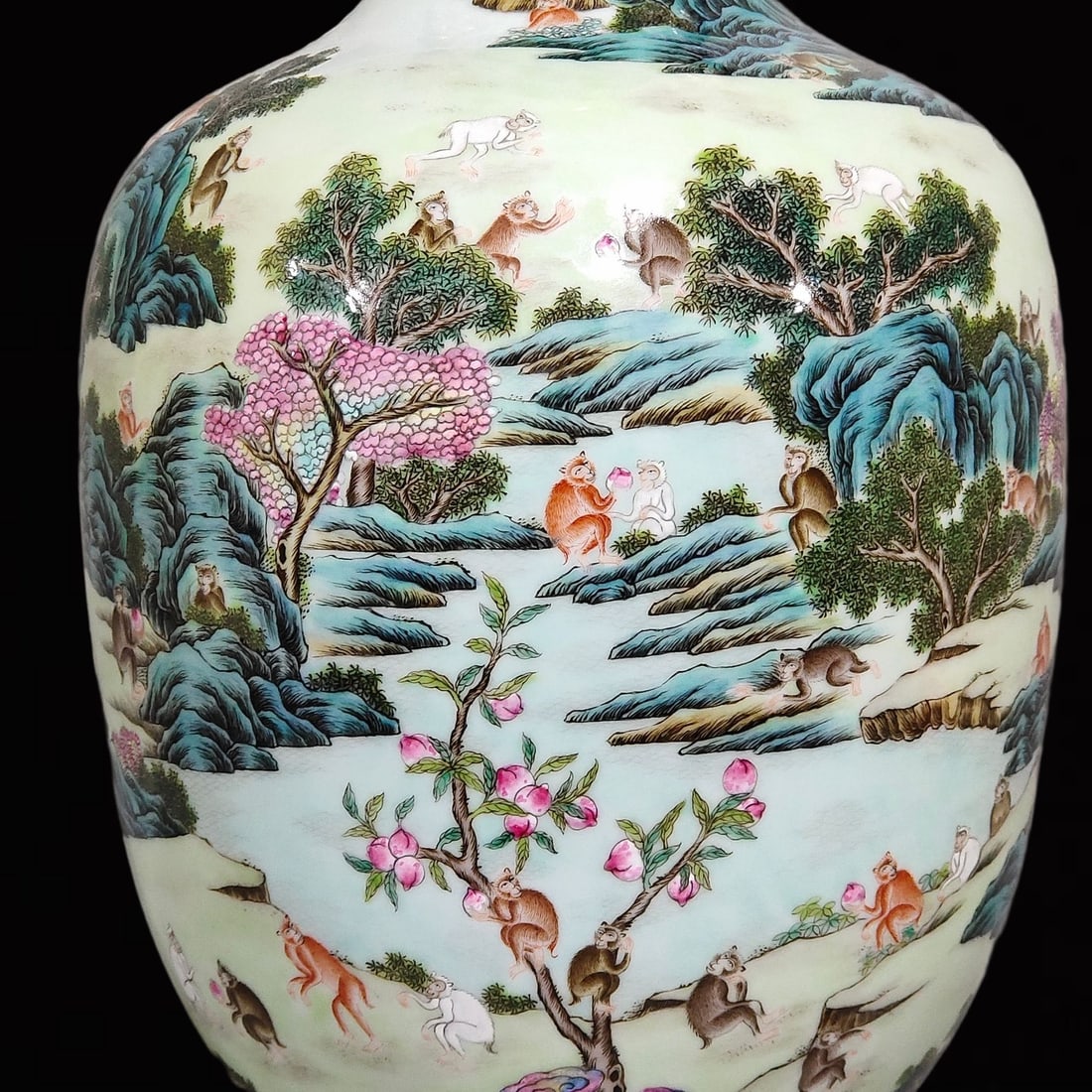 An Exquisite Enamel Monkey Pattern Double-Ears Vase - 5