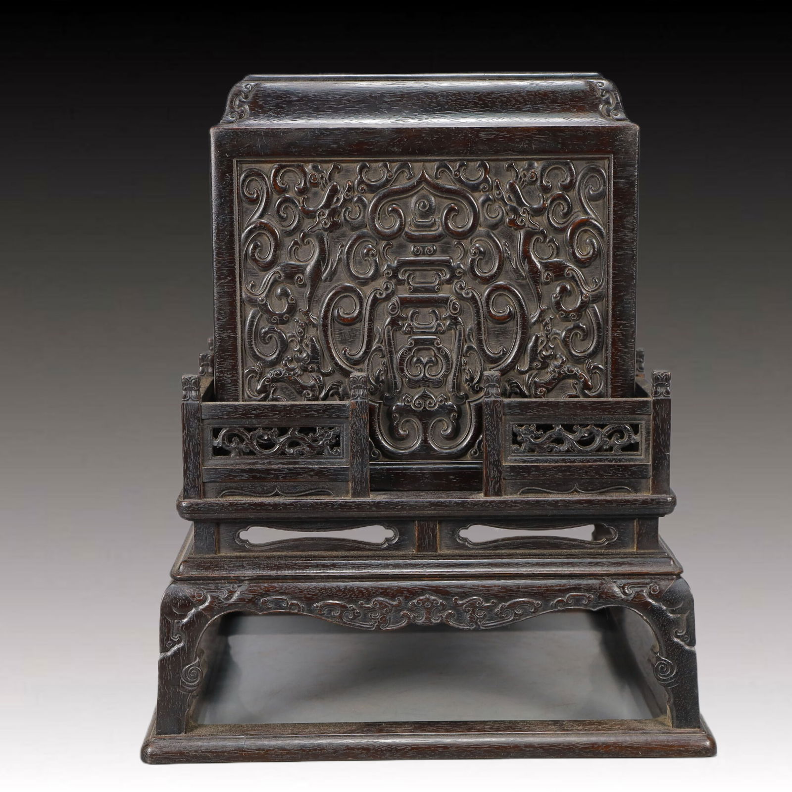 A Rare Zitanwood Dragon Pattern Box: A Rare Zitanwood Dragon Pattern Box,Qing Dynasty, China,Size:12.6inx15.4in,Weight:4500g 紫檀木龙纹盒,中国清代