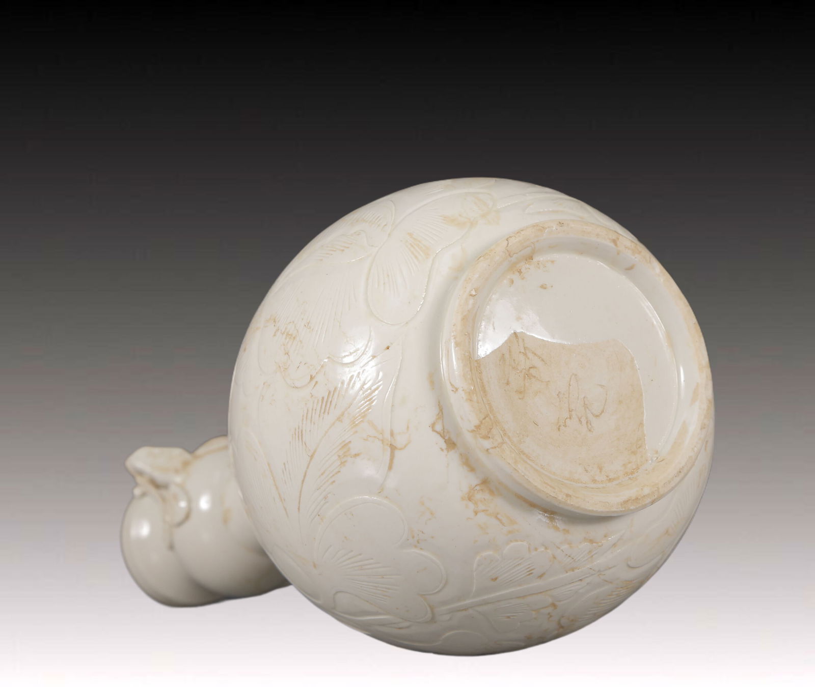 A Rare Ding yao Flower Pattern Ewer - 9